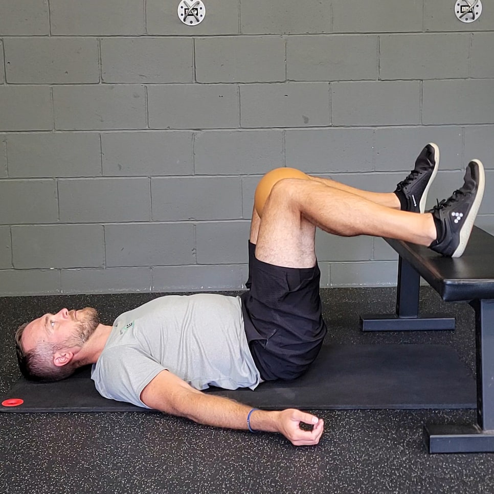 /content/dam/images/golfdigest/fullset/fitness-2024/Rudolph 90-90 supine pelvic tilt lift.jpg